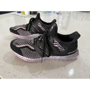 Adidas Ultraboost 5.0 DNA Black Almost Pink Primeknit Wms Sz 11 HP2477